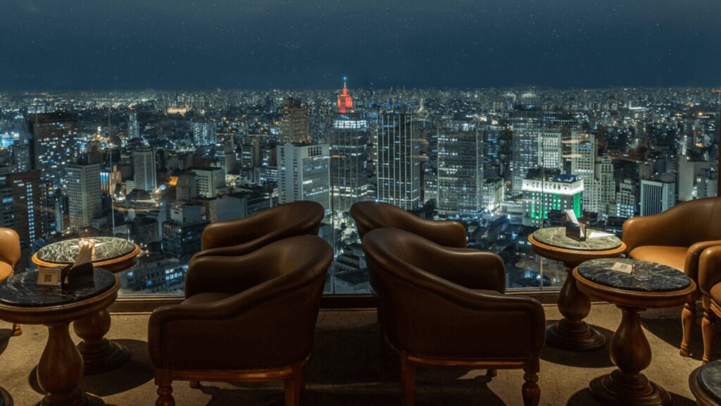 Vista panorâmica da cidade de São Paulo no Terraço Itália.